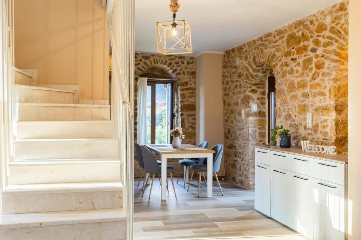 Mantineia Stone Villa-An Ethereal Getaway Megali Mantineia Exterior foto